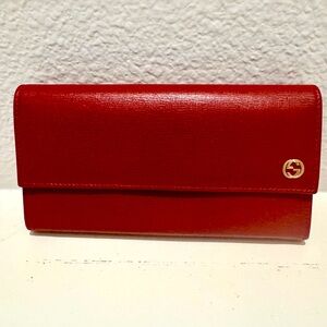 Gucci long wallet brand new authentic